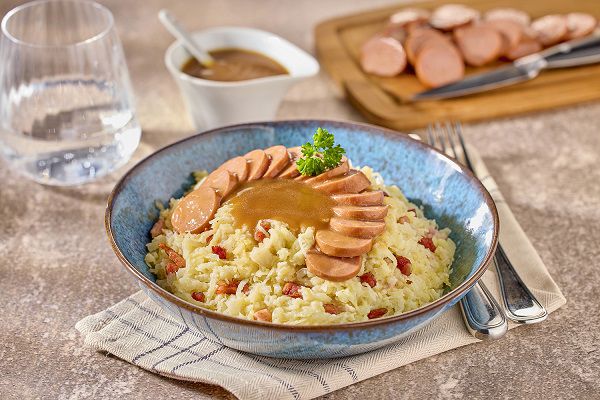 Zuurkoolstamppot Met Spekjes En Schijfjes Rookworst